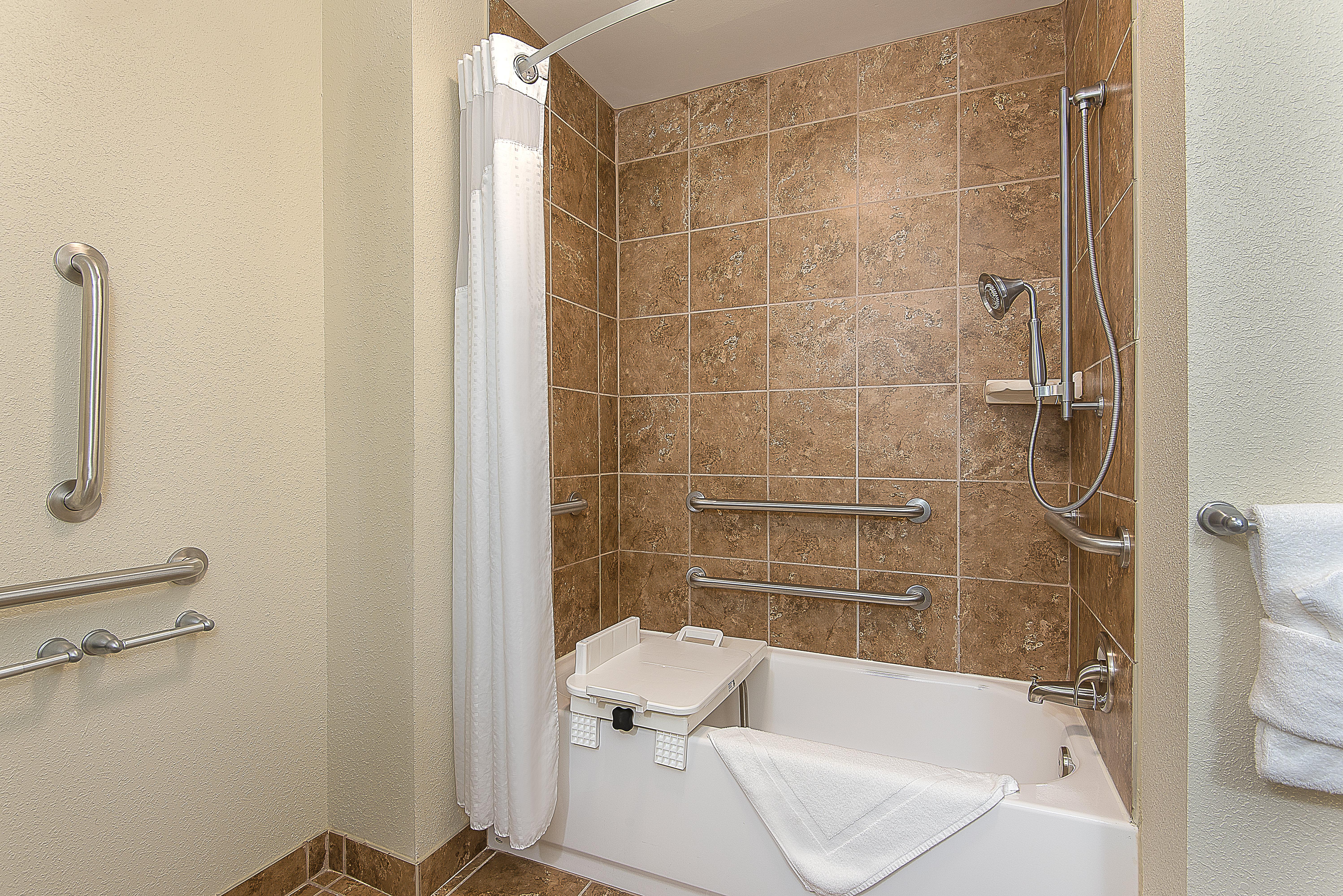 Holiday Inn Express And Suites Lafayette East By Ihg Bagian luar foto
