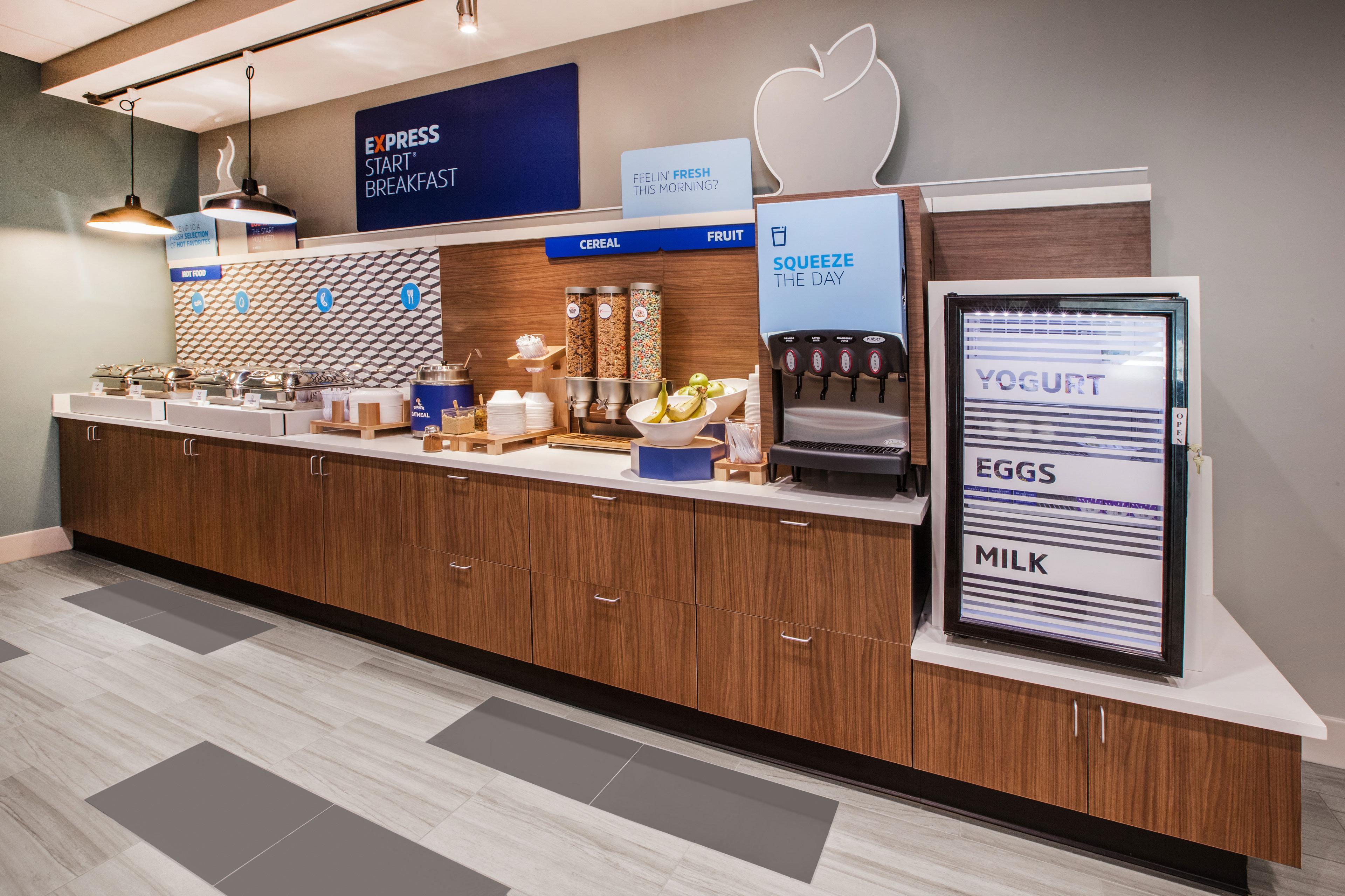 Holiday Inn Express And Suites Lafayette East By Ihg Bagian luar foto